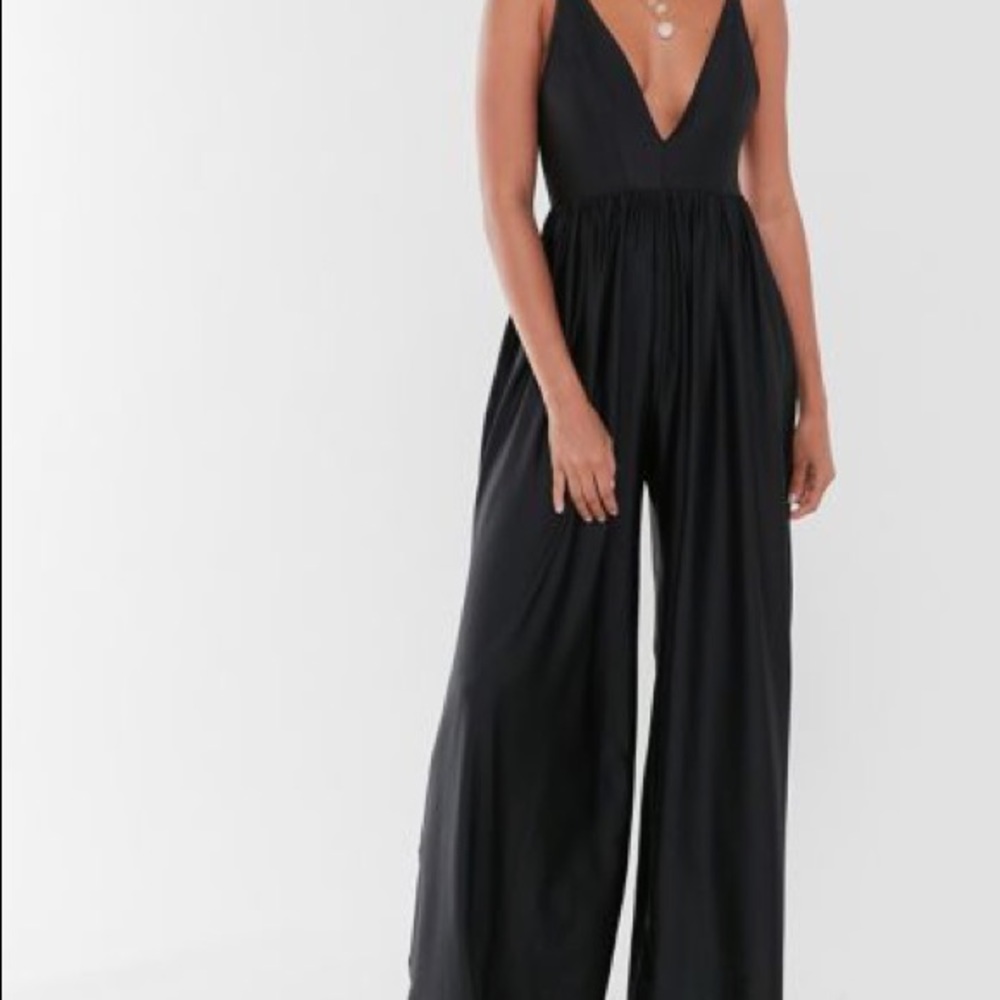 UO Gia Plunging Shimmer Jumpsuit - Black, Size Small